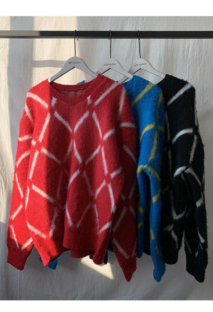 Otusi Diamond V-Neck Sweater